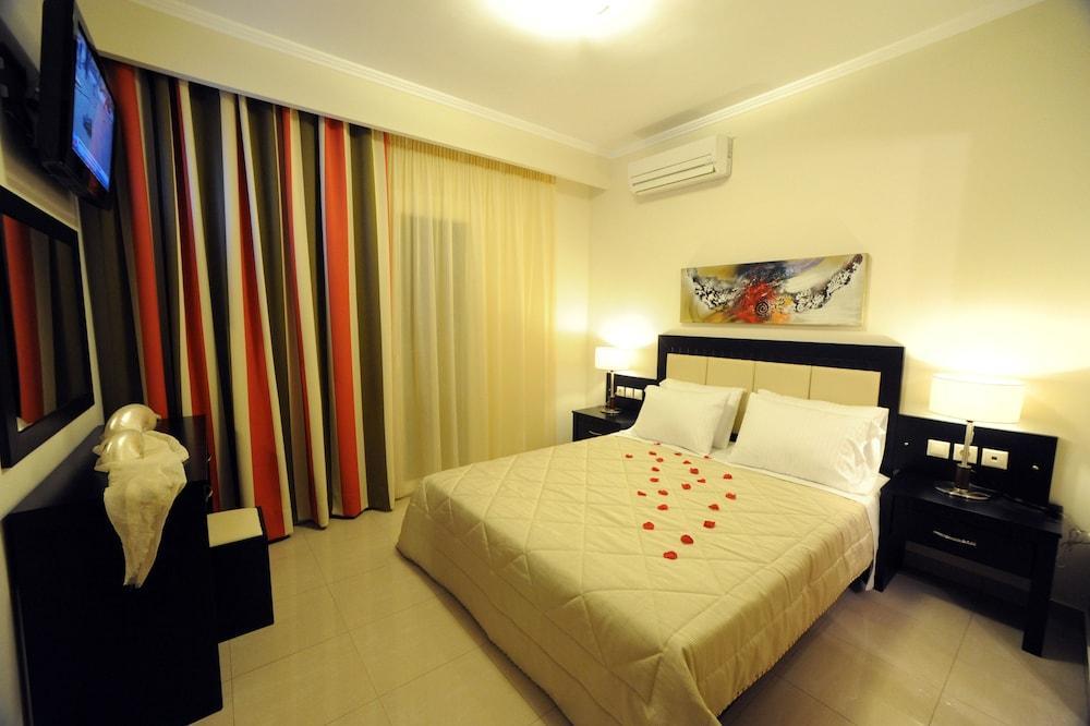 Mamfredas Luxury Resort Planos  Exterior photo